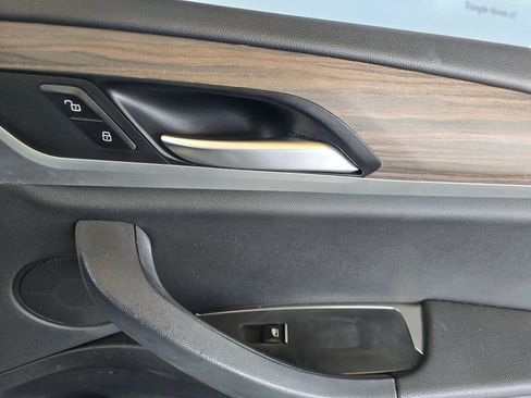 Used 2019 BMW X3 sDrive30i image 10