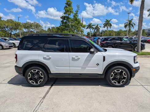 Used 2023 Ford Bronco Sport Outer Banks w/ Tech Package AWD/4WD image 3