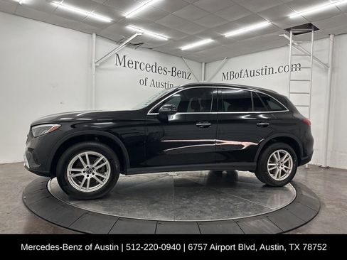 Used 2023 Mercedes-Benz GLC 300 image 4