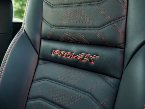 New 2025 Nissan Frontier PRO-4X w/ Pro Premium Package image 33