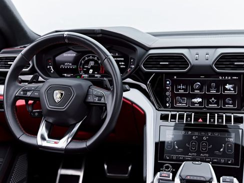 Used 2023 Lamborghini Urus S AWD/4WD image 63