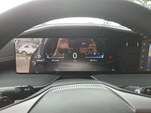 Certified 2025 Nissan Murano SV image 16