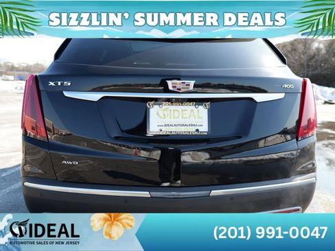 Used 2020 Cadillac XT5 Premium Luxury w/ Platinum Package AWD/4WD image 8