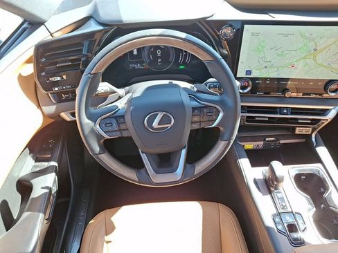 Used 2023 Lexus RX 350h w/ Accessory Package (2T) AWD/4WD image 11