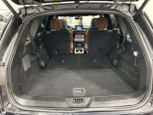Certified 2023 Lincoln Aviator Reserve w/ Equipment Group 201A AWD/4WD image 33