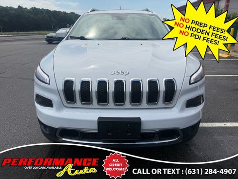 Used 2017 Jeep Cherokee Limited w/ Luxury Group AWD/4WD image 16