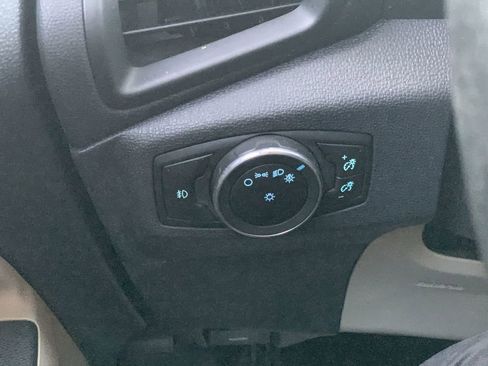 Used 2019 Ford EcoSport SE w/ SE Convenience Package image 15