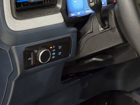 New 2025 Ford Maverick XLT image 18