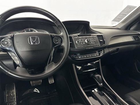 Used 2016 Honda Accord Sport image 28