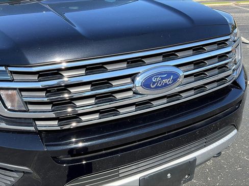 Used 2021 Ford Expedition XLT image 29