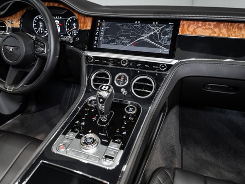 Used 2022 Bentley Continental GT V8 AWD/4WD image 28