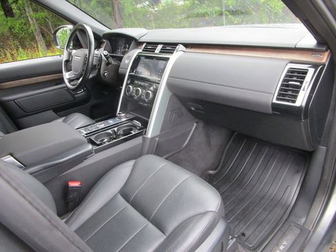 Used 2019 Land Rover Discovery HSE AWD/4WD image 30