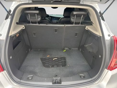 Used 2018 Buick Encore Essence image 11