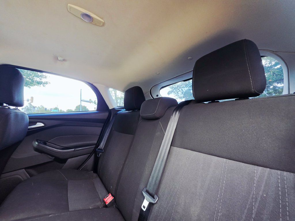 Used 2015 Ford Focus SE w/ SE Sport Package FWD image 34