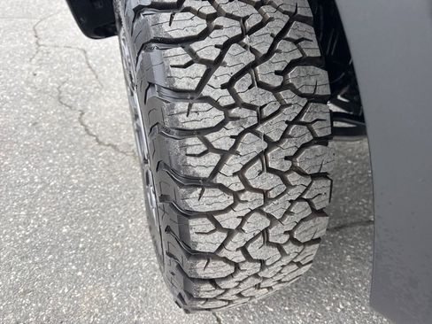 Used 2025 Ford Ranger Raptor image 34