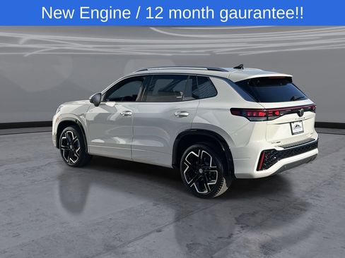 New 2026 Volkswagen Tiguan SEL R-Line AWD/4WD image 4