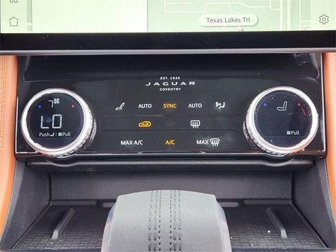 Used 2026 Jaguar F-PACE R-Dynamic S image 15