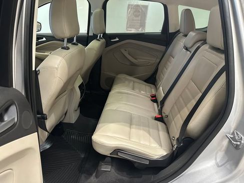 Used 2019 Ford Escape Titanium AWD/4WD image 19