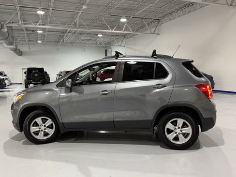 Used 2020 Chevrolet Trax LT w/ Driver Confidence Package image 16