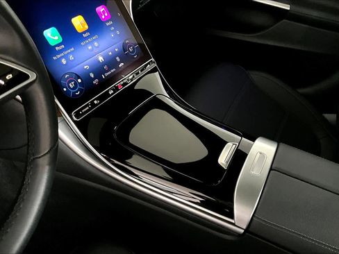 Used 2025 Mercedes-Benz C 300 4MATIC Sedan image 16