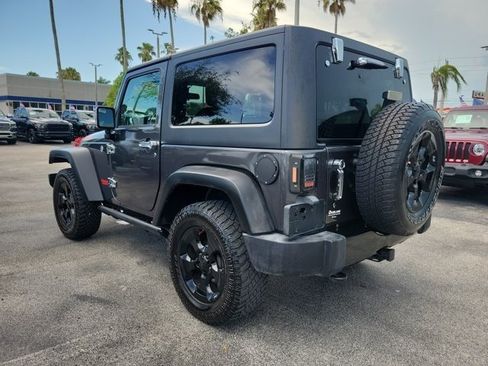 Used 2017 Jeep Wrangler Sport AWD/4WD image 5