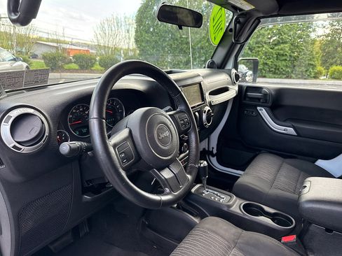 Used 2012 Jeep Wrangler Sahara AWD/4WD image 25