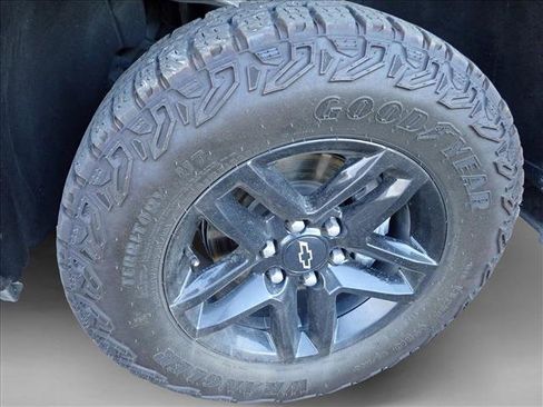 Used 2023 Chevrolet Silverado 1500 LT Trail Boss w/ Protection Package AWD/4WD image 7