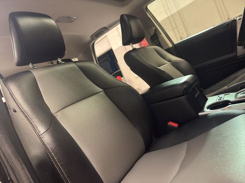 Used 2018 Toyota 4Runner SR5 Premium AWD/4WD image 22