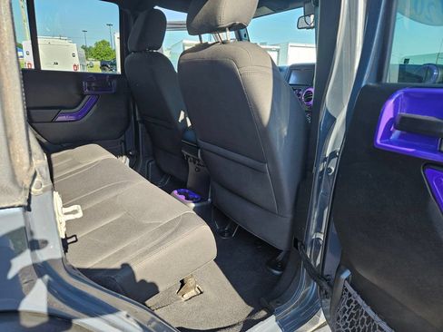 Used 2017 Jeep Wrangler Unlimited Sport w/ Quick Order Package 24S AWD/4WD image 25