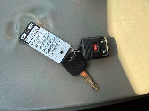 Used 2004 Ford Excursion 4WD image 44