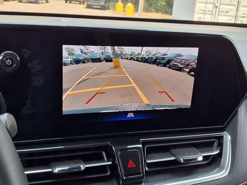 Used 2025 Chevrolet TrailBlazer ACTIV w/ Convenience Package FWD image 8