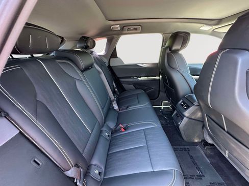 Used 2025 Cadillac Optiq Sport 2 w/ LPO, Floor Liner Package AWD/4WD image 28