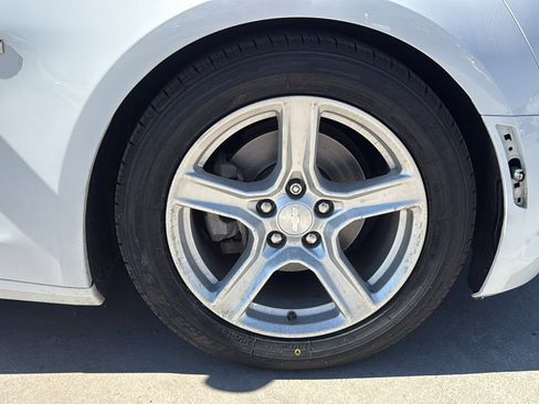 Used 2019 Chevrolet Camaro LT image 28