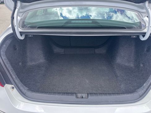 Used 2021 Honda Accord EX-L image 11