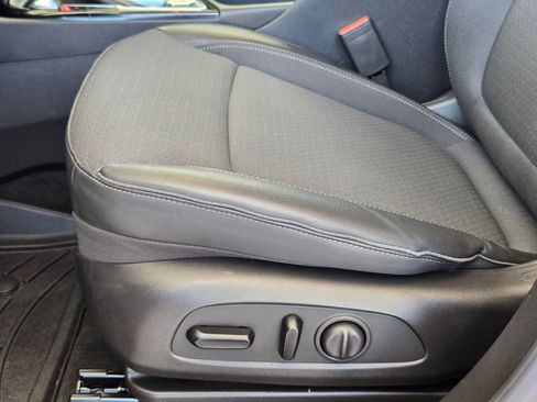Used 2024 Buick Encore GX Preferred w/ Comfort Package AWD/4WD image 13