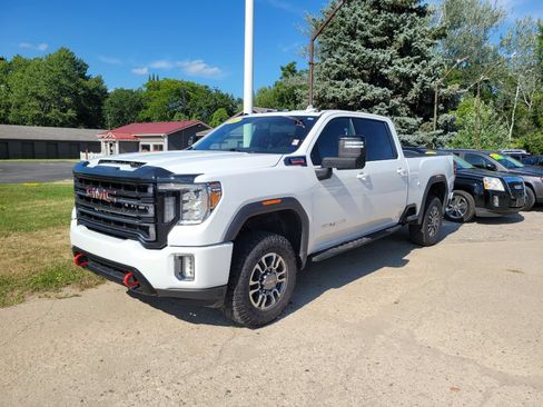 Used 2022 GMC Sierra 2500 AT4 AWD/4WD image 1