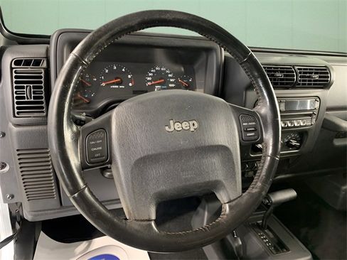 Used 2004 Jeep Wrangler Unlimited image 24
