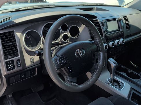 Used 2013 Toyota Sequoia SR5 w/ Sport Appearance Pkg AWD/4WD image 8