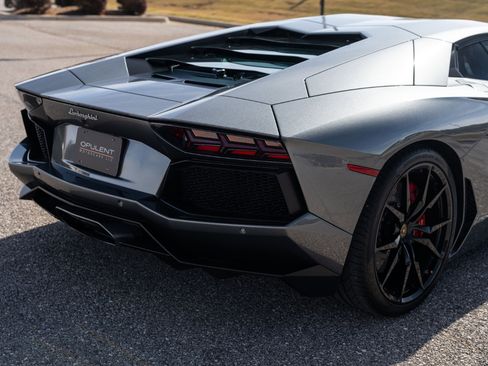 Used 2014 Lamborghini Aventador LP 700-4 image 16