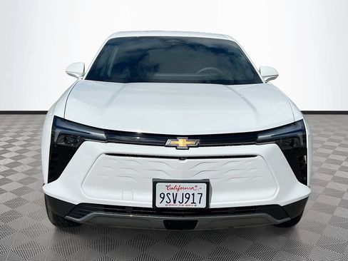 Used 2025 Chevrolet Blazer EV LT AWD/4WD image 2