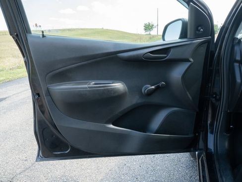 Used 2022 Chevrolet Spark LS FWD image 11