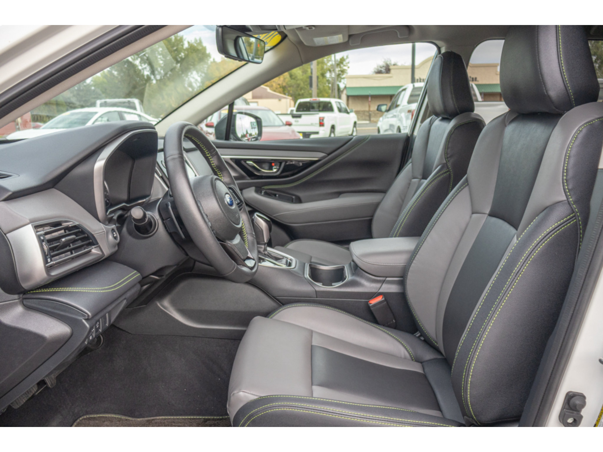 Certified 2025 Subaru Outback Onyx Edition AWD/4WD image 15