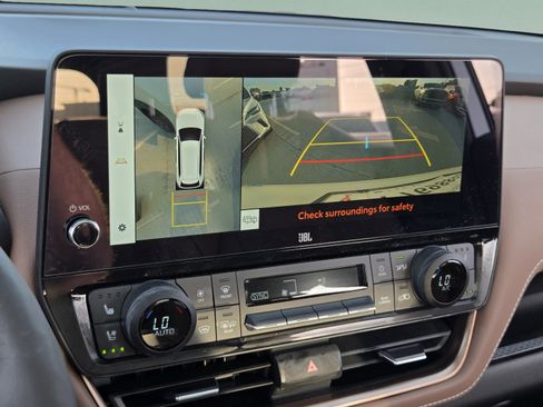 Used 2026 Toyota Grand Highlander AWD Hybrid image 17
