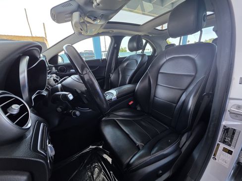 Used 2017 Mercedes-Benz C 300 Sedan image 8