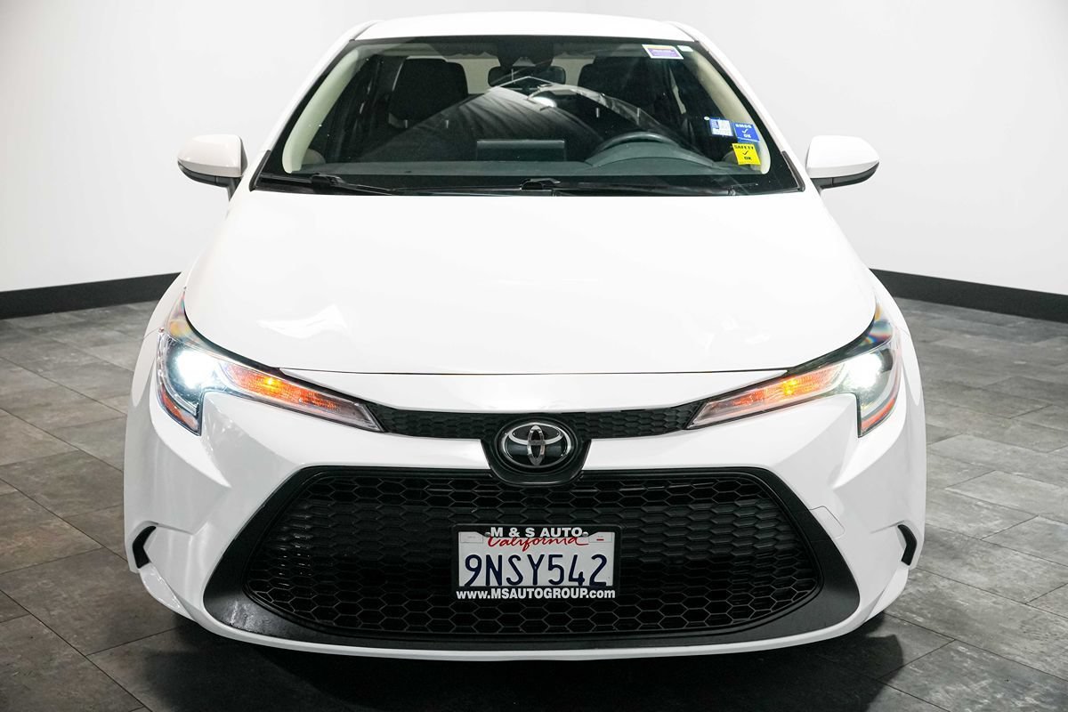 Used 2022 Toyota Corolla LE FWD image 6