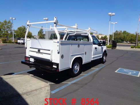 Used 2022 Ford F350 XL w/ Power Equipment Group RWD image 7