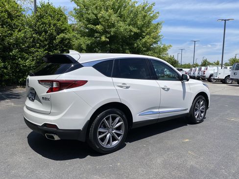 Used 2023 Acura RDX FWD w/ Technology Package image 9