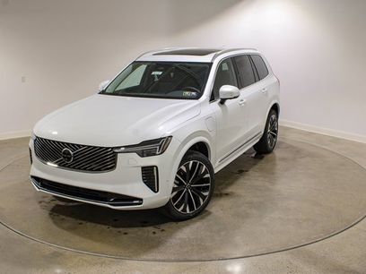 New 2025 Volvo XC90 T8 Plus w/ Protection Package Premier