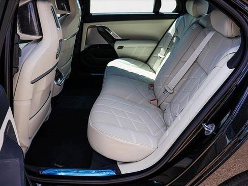 New 2025 BMW 760i xDrive image 20