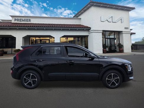 New 2026 Kia Niro LX FWD image 9